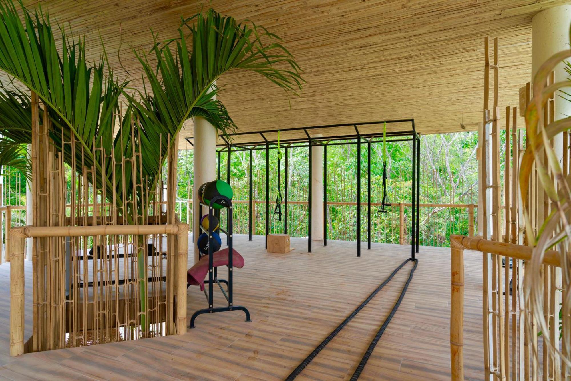 Beautiful Swim-Up Studio With Private Terrace, Pool And Jungle Gym Τουλούμ Εξωτερικό φωτογραφία