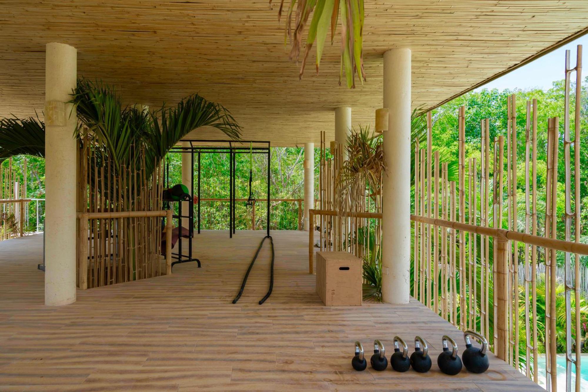 Beautiful Swim-Up Studio With Private Terrace, Pool And Jungle Gym Τουλούμ Εξωτερικό φωτογραφία